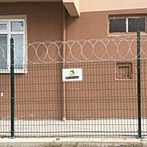 düzlemsel jiletli tel uygulaması